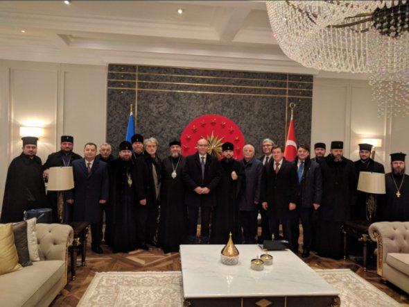 Украинская делегация прибыла в Стамбул получать томос Вселенского патриарха об автокефалии Православной церкви Украины