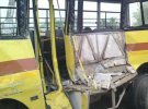 В Индии автобус с детьми попал в аварию