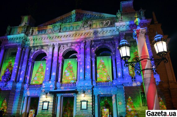 В очікуванні Різдва Львів готується перетворитись на туристичну мекку