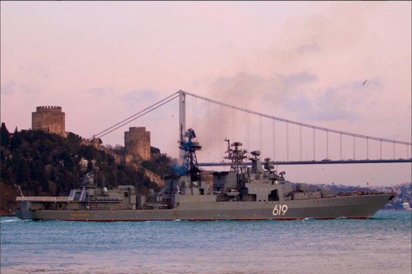 Боевой корабль Северного флота РФ - ракетный противолодочный эсминец "Североморск" (619), проект «Фрегат», по классификации НАТО - Udaloy