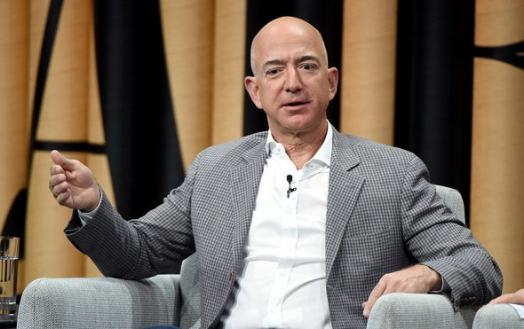 Джефф Безос - основатель и главный акционер Amazon.