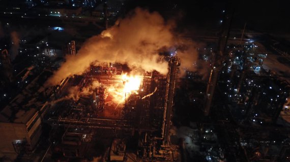 На підприємстві загорілося пальне