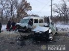 На Харьковщине столкнулись микроавтобус Volkswagen и легковушка Hyundai. Погибло 4 человека