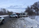 На Харківщині зіткнулися мікроавтобус  Volkswagen  та легковик   Hyundai. Загинуло 4 людей