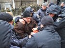 Организаторам акции непонятные действия силовиков, потому акция носила мирный характер