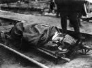 Раненый большевик, 1919 год
