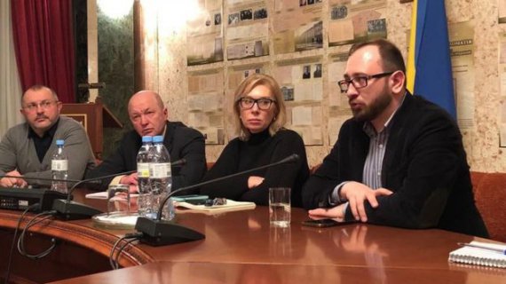 Уполномоченная по правам человека в Украине Людмила Денисова приехала в Лефортовский суд