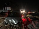 В Щербанях Полтавского района с эвакуатора выпала иномарка