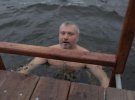 Фотографию зимнего купаний выложил нардеп от "Оппозиционного блока" Александр Вилкул