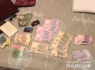 У Києві на вул. Великій Васильківській та Хрещатику поліцейські викрили 2 борделі