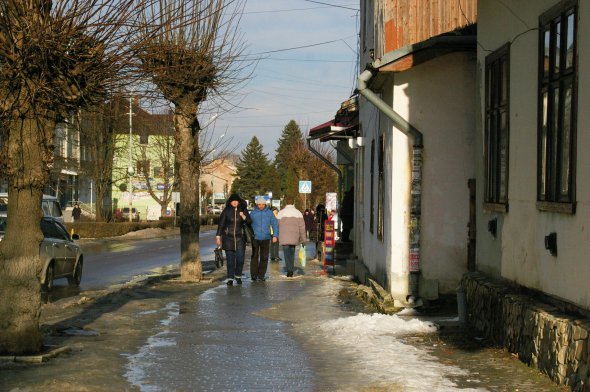 В Бориславі понад тисячу нафтових свердловин, більша частина яких експлуатується ПАТ "УКРНАФТА".