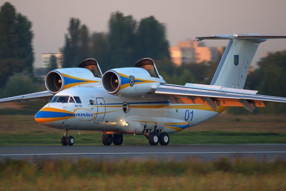Самолет Ан-74ТК-200 производства концерна Антонов. Министерство внутренних дел Украины 2 такие самолеты