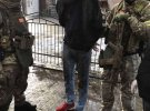 В Черновцах задержали 36-летнего мужчину. Его подозревают в организации проституции