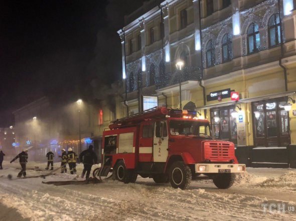 В Киеве загорелся турецкий ресторан