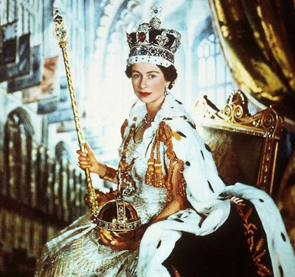 Королева Елизавета II в день коронации 1953 года