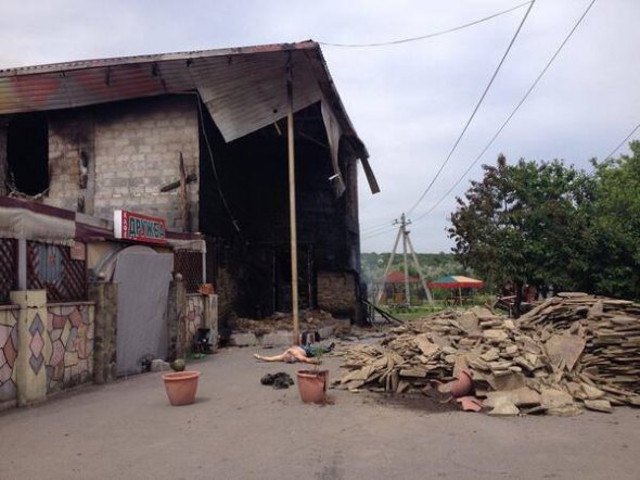 Знищена Віталієм Матриновим позиція бойовиків під час бою за Карлівку влітку 2014 року