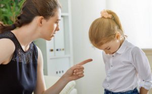 Наказывая, всегда объясняйте ребенку, что вы наказываете его за конкретный плохой поступок, а не за то, что он плохой.
