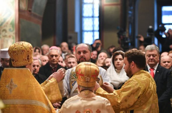 У Софійському соборі звели на престол глави ПЦУ митрополита Епіфанія