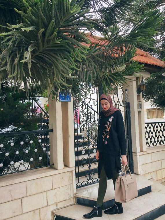 Юлия Нажажра  живет в Палестине