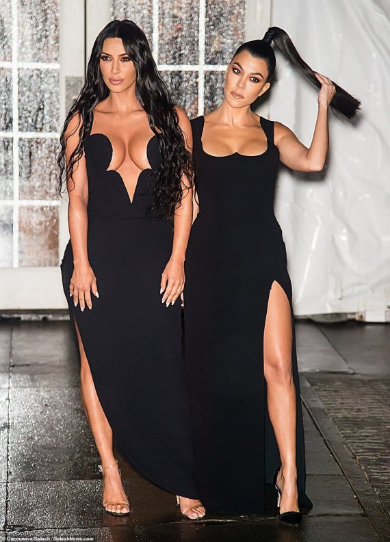 Ким и Кортни Кардашьян посетили вечеринку amFAR Gala в Нью-Йорке