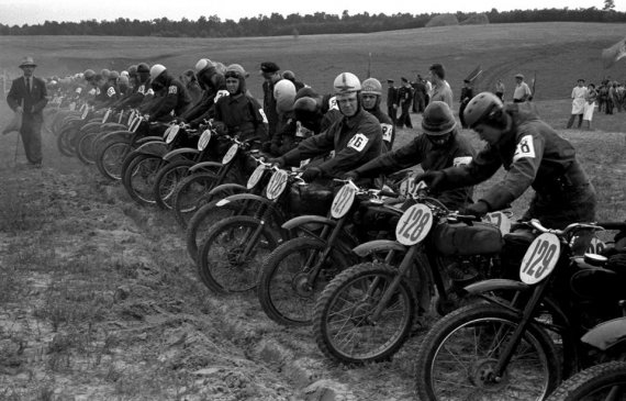Соревнования по мотокроссу в 1956 году
