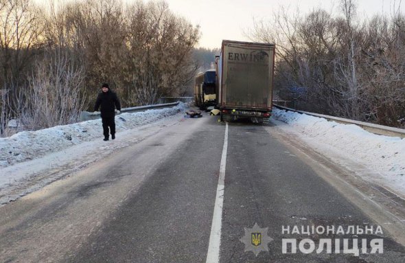 На мосту в с. Гасичевка Городнянского района Черниговщины произошла смертельная авария: погибли 2 иностранцев