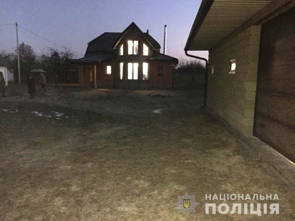 На Рівненщині у власному дворі розстріляли 30-річного чоловіка