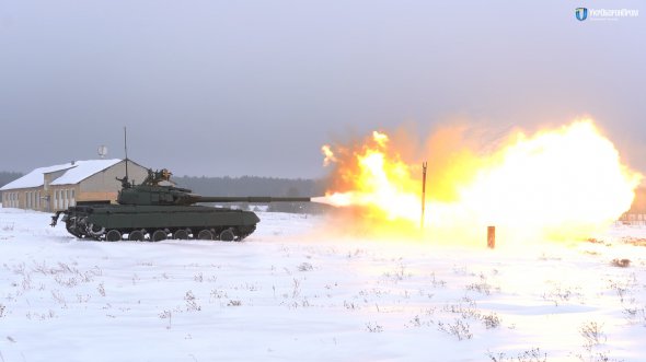 Модернізовані Т-64 зразка 2017 року мають тепловізор, сучасні нічні прилади спостереження та 125-мм гармату