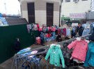 У железнодорожного вокзала в Киеве уничтожили киоски продавцов