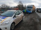 В Киеве возле Жулянского моста грузовик протаранил автомобиль Chery