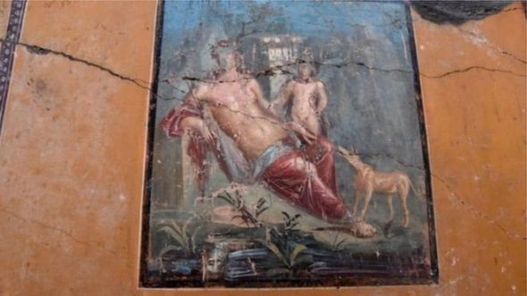 В Помпеях нашли изображение Нарцисса