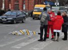 В Днепре на площади Героев Майдана грузовик сбил на пешеходном переходе пожилую женщину