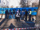 В Киеве недалеко от станции метро "Черниговская" обнаружили тело полностью раздетой женщины