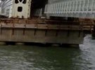 Обвалилась конструкция на Керченском мосту