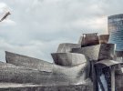 Изгиб над Гуггенхеймом (музей современного искусства в Бильбао, Испания)