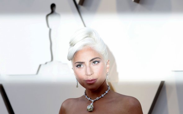 Леді Гага у кольє від Tiffany&Co за  млн