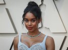 Сукню Louis Vuitton обрала акторка Лора Геррієр, яка блищала у паєтках і скляному бісері. Дехто, щоправда, порівняв вбрання з яйцем Фаберже