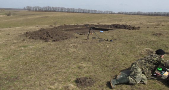 Вид на могильник и место раскопок