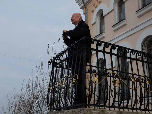 Ганс-Йозеф ФЕЛЛЬ допоміг забезпечити збільшення фінансування досліджень у сфері фотоелектрики, концентрування сонячної енергії, геотермальної енергії, біоенергії, акумуляторів для електричних машин.