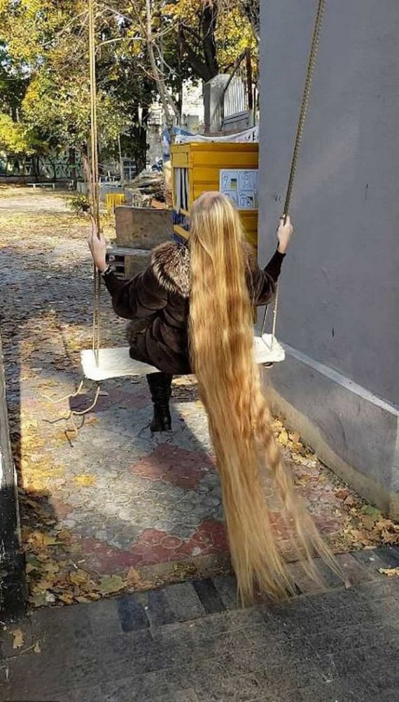 Одесская Рапунсель Елена Кравченко рассказала о секретах, как быстро отрастить роскошные волосы