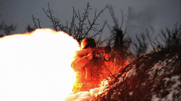 Кращий гранатометник Сухопутних військ знищує ворожу позицію