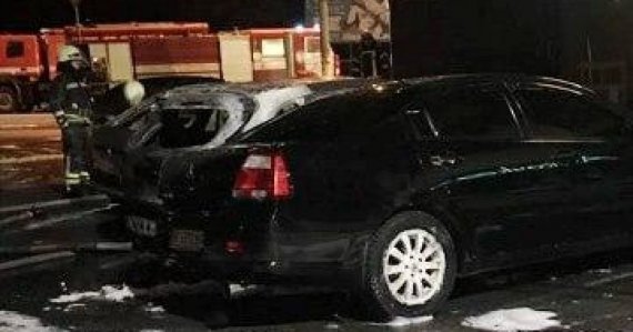 В Вышгороде Киевской области неизвестные ночью подожгли кроссовер Mazda CX-5, пламя уничтожило еще 3 автомобиля