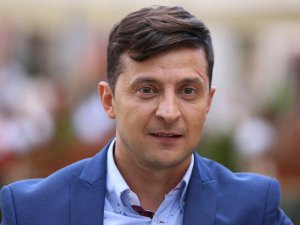 Политический эксперт Алексей Голобуцкий заявил, что неразборчивость Владимира Зеленского ставит под сомнение то, что он сможет заботиться об интересах Украины