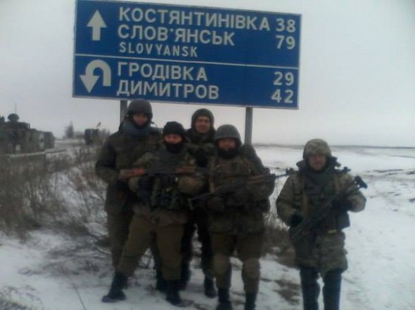 Бійці 30-ї бригади під час перехоплення колони, яка йшла на Дебальцево 