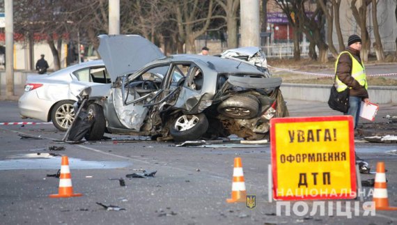 У м. Вінниці сталася дорожньо-транспортна пригода за участі автомобілів Infiniti та Chery Tiggo