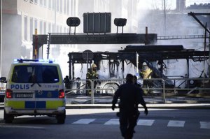 В Стокгольме взорвался городской автобус. Фото: Аftonbladet