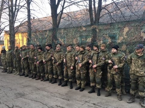 Добровольцы ДУК "Правый сектор" продолжают воевать на Донбассе