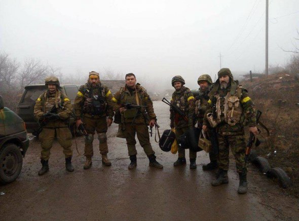 Бійці групи Володимира Регеші (крайній праворуч) під час виїзду на завдання