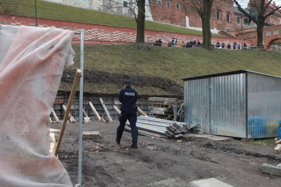 Украинец погиб под завалами около замка Вавель в Кракове, Польша