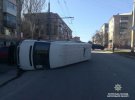 В Запорожье внедорожник Hummer протаранил пассажирскую маршрутку